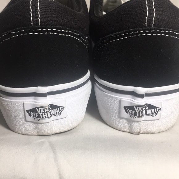 Vans - Picture 2 of 4